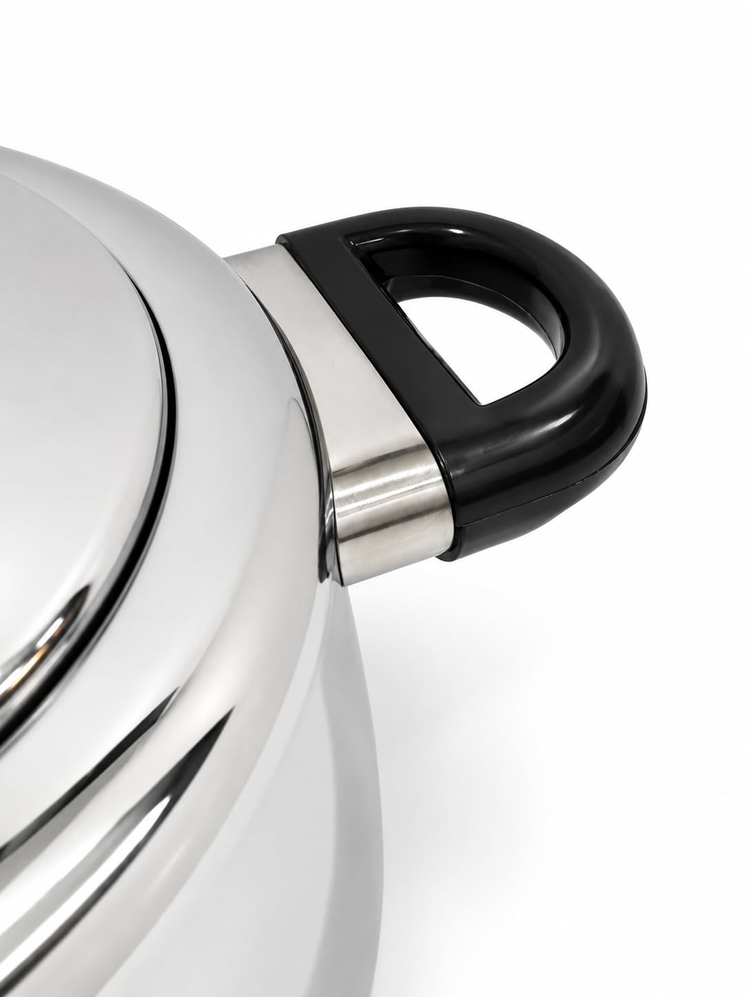 Vinod Platinum Tri-Ply Pressure Cooker — Buy 5L, Get 3L Free
